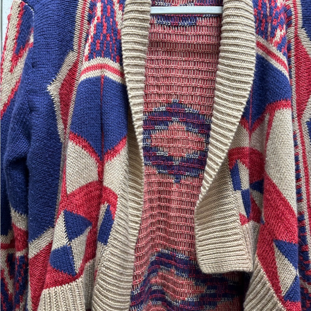 Shrug sweater - Picture 4 of 5
